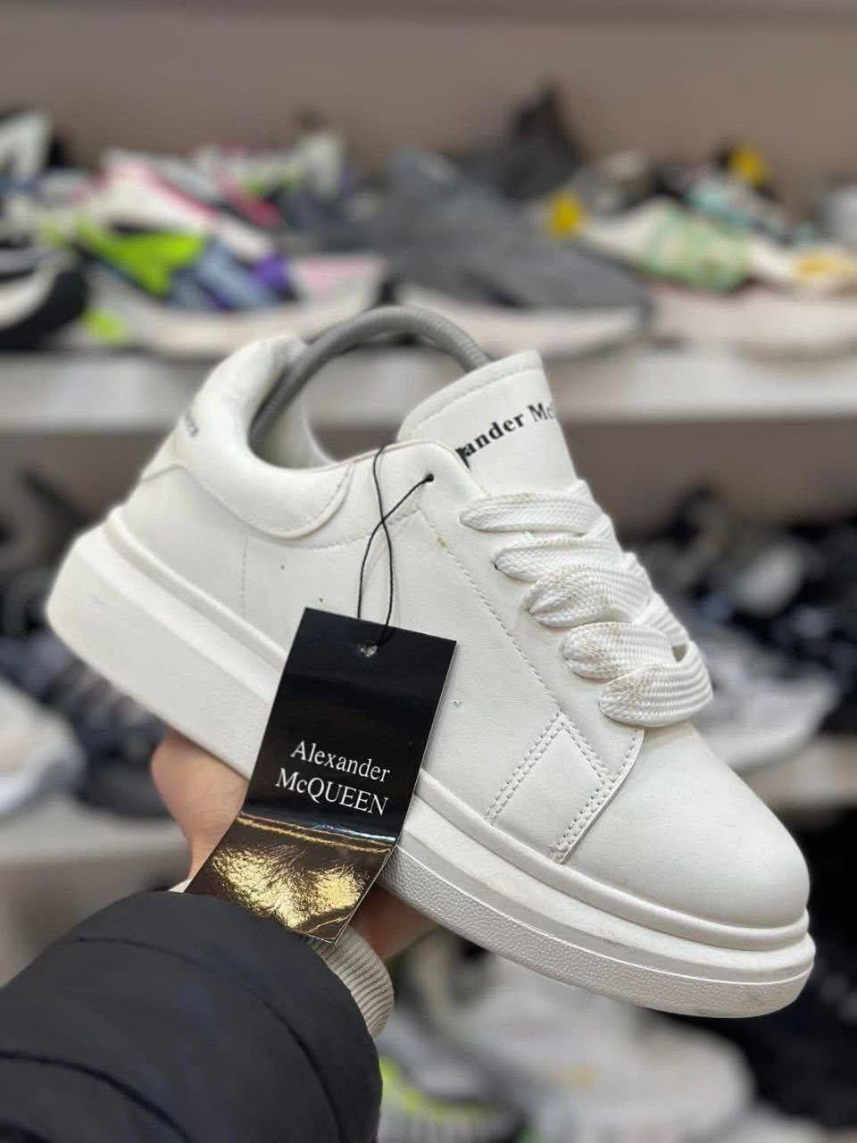 alexander mcqueen (1009)