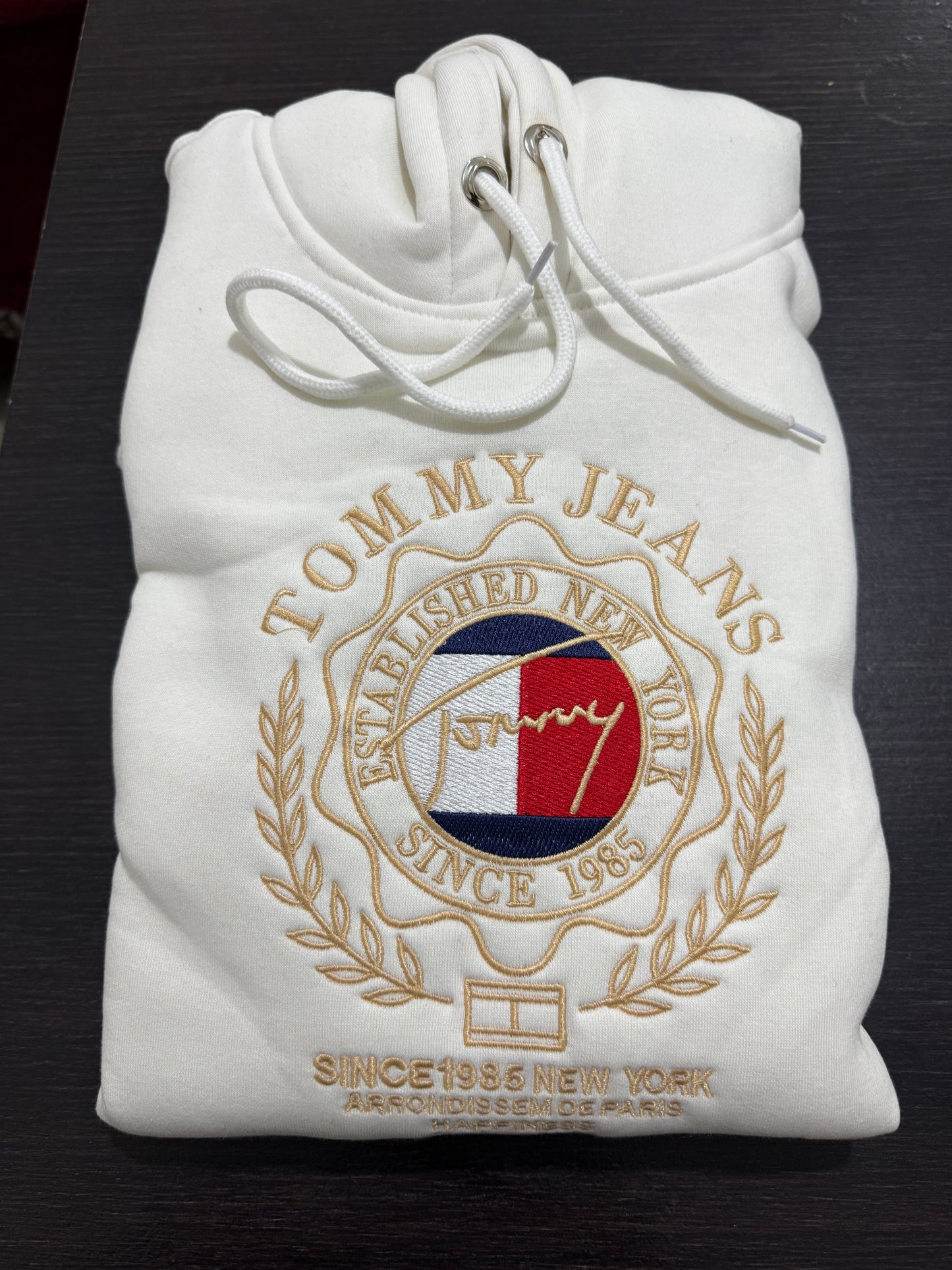 هودي Tommy