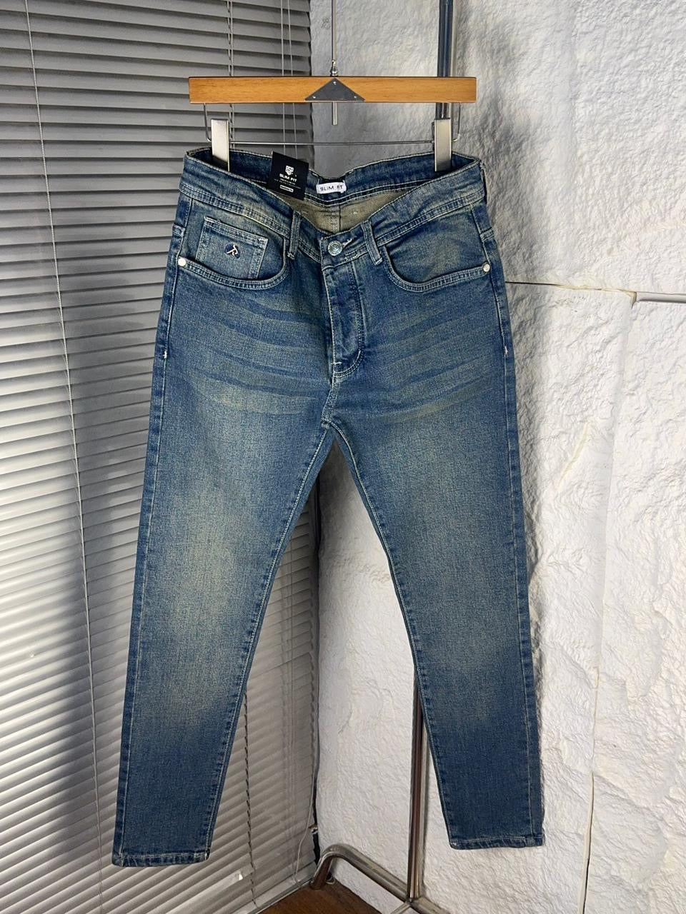 Slim fit